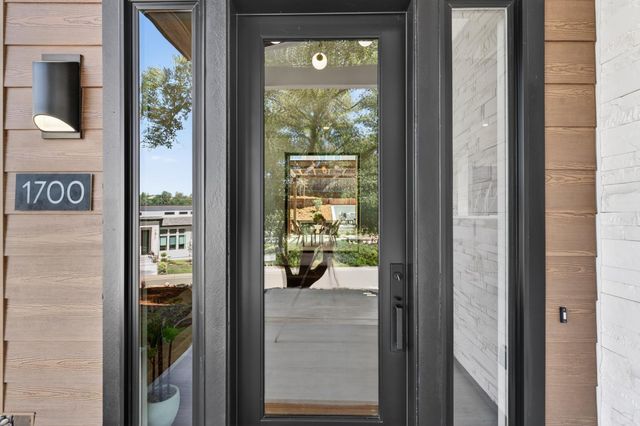 1700 Ridgeview Cir, Auburn, CA 95603