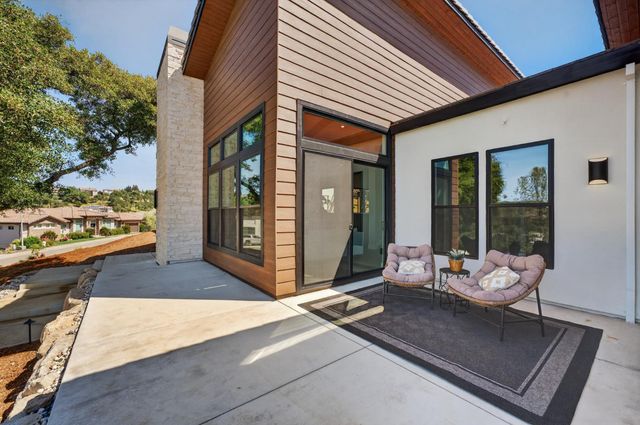 1700 Ridgeview Cir, Auburn, CA 95603