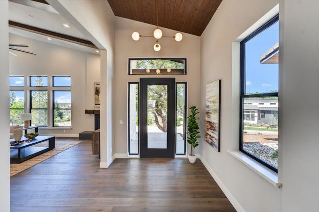 1700 Ridgeview Cir, Auburn, CA 95603