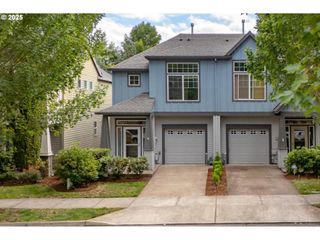 1034 Se BACARRA St, Hillsboro, OR 97123