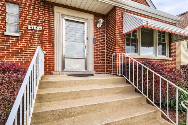 4134 W 58th Street, Chicago, IL 60629