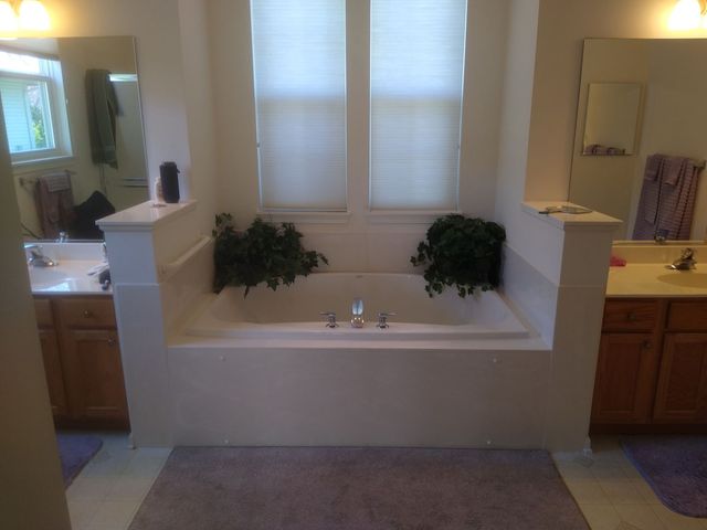 13189 W Essex Lane, Huntley, IL 60142