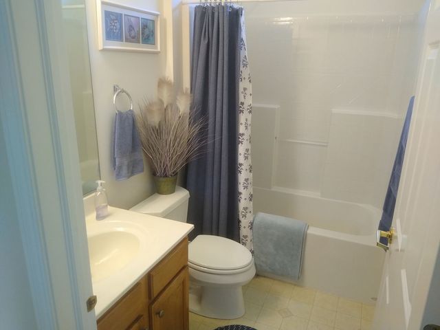 13189 W Essex Lane, Huntley, IL 60142