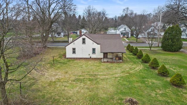 515 Maumee Street, Jonesville, MI 49250