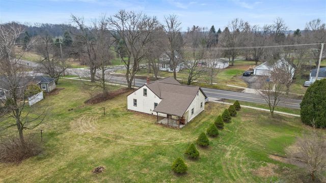 515 Maumee Street, Jonesville, MI 49250
