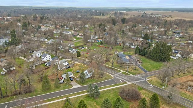 515 Maumee Street, Jonesville, MI 49250