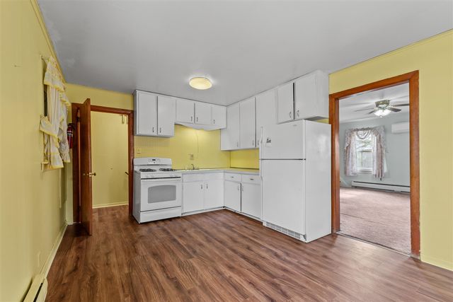 515 Maumee Street, Jonesville, MI 49250