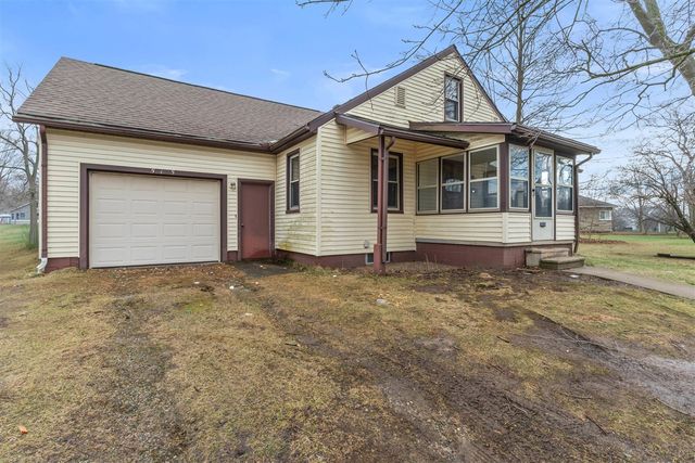 515 Maumee Street, Jonesville, MI 49250