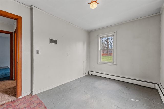 515 Maumee Street, Jonesville, MI 49250