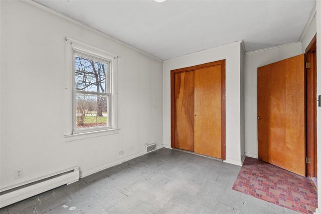 515 Maumee Street, Jonesville, MI 49250