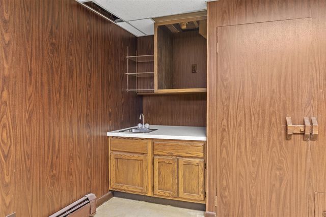 515 Maumee Street, Jonesville, MI 49250