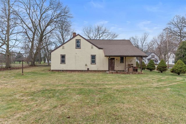 515 Maumee Street, Jonesville, MI 49250