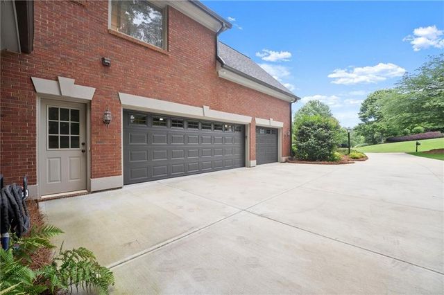 701 Hallbrook Court, Alpharetta, GA 30004