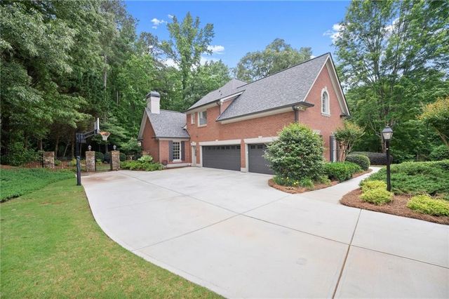 701 Hallbrook Court, Alpharetta, GA 30004