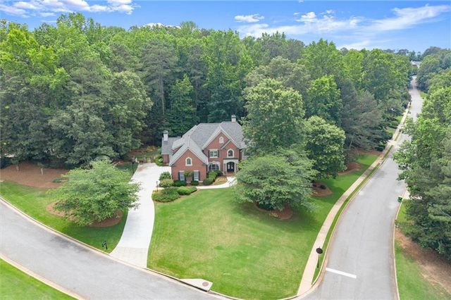 701 Hallbrook Court, Alpharetta, GA 30004
