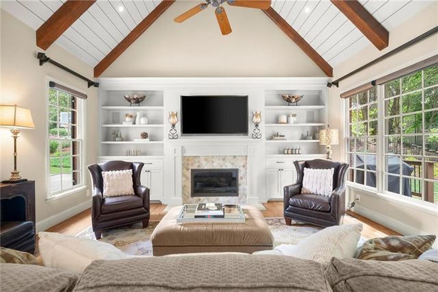 701 Hallbrook Court, Alpharetta, GA 30004
