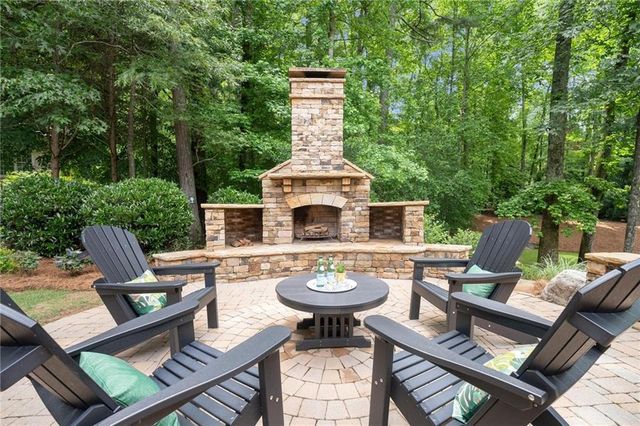 701 Hallbrook Court, Alpharetta, GA 30004