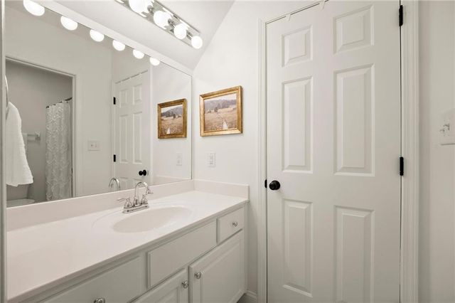 701 Hallbrook Court, Alpharetta, GA 30004