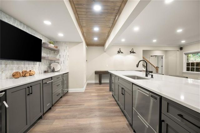 701 Hallbrook Court, Alpharetta, GA 30004
