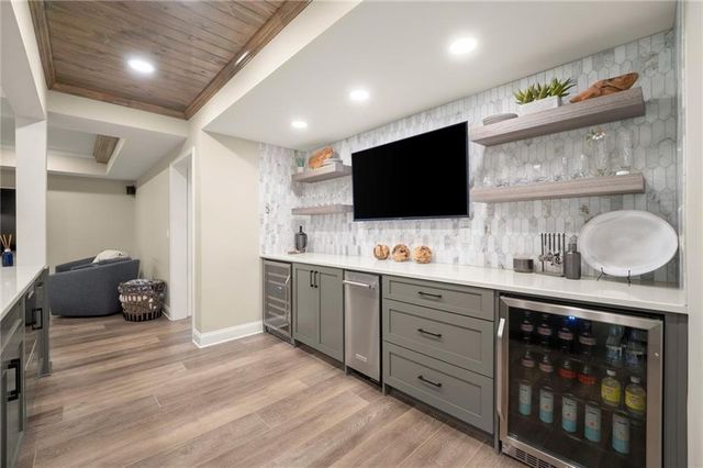 701 Hallbrook Court, Alpharetta, GA 30004