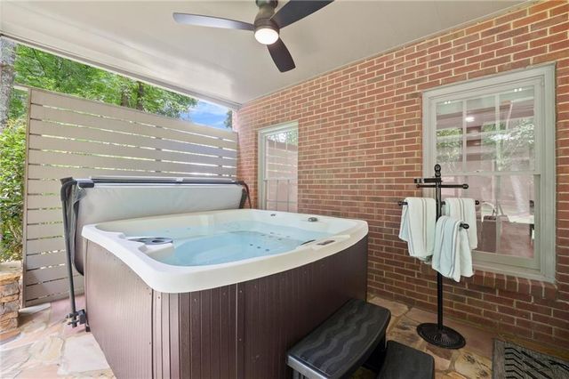 701 Hallbrook Court, Alpharetta, GA 30004