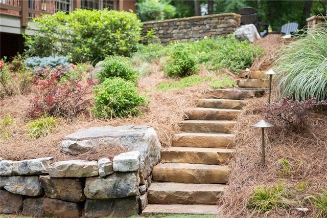 701 Hallbrook Court, Alpharetta, GA 30004