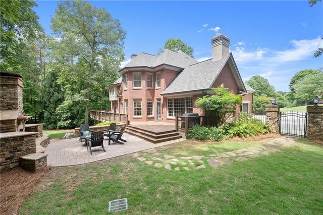 701 Hallbrook Court, Alpharetta, GA 30004