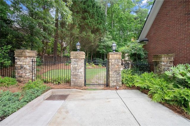 701 Hallbrook Court, Alpharetta, GA 30004