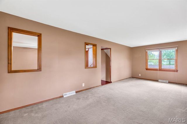 405 Junghans Drive, Collinsville, IL 62234