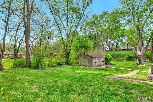 405 Junghans Drive, Collinsville, IL 62234