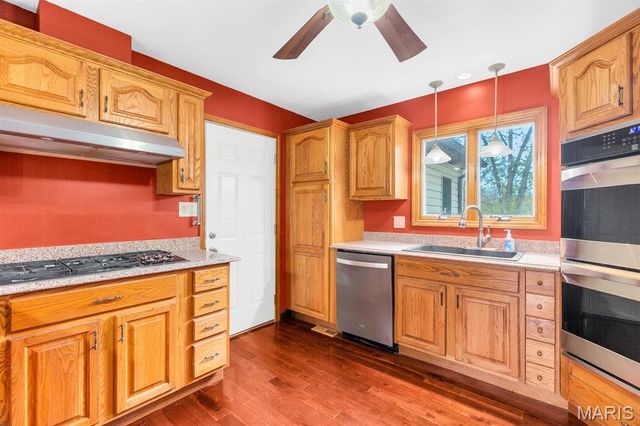 405 Junghans Drive, Collinsville, IL 62234