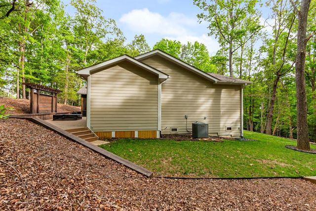 52 Honeysuckle Drive, Blairsville, GA 30512