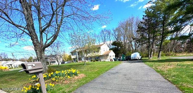 74 Old Mill Road, Tinton Falls, NJ 07724