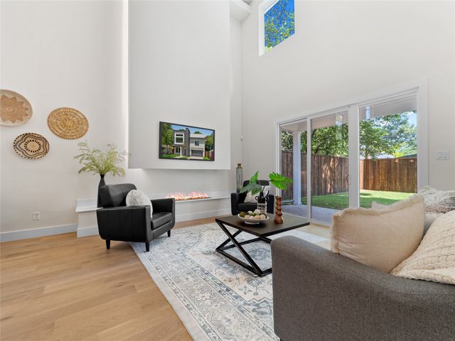 416 Mount Auburn Avenue, Dallas, TX 75223