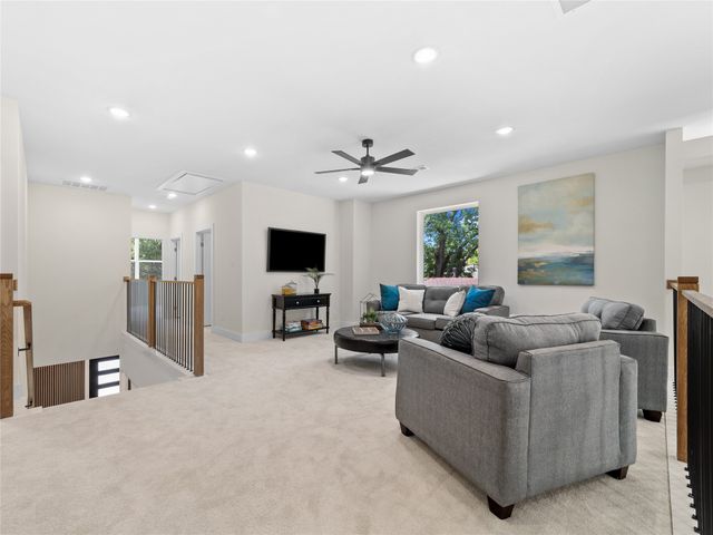 416 Mount Auburn Avenue, Dallas, TX 75223