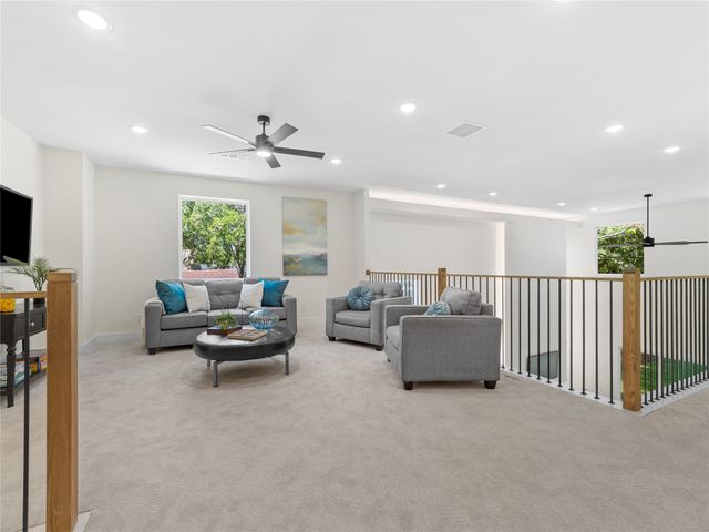 416 Mount Auburn Avenue, Dallas, TX 75223