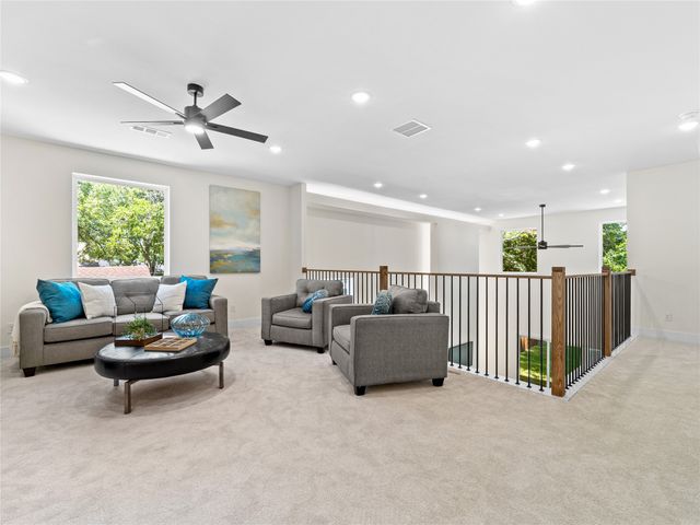 416 Mount Auburn Avenue, Dallas, TX 75223