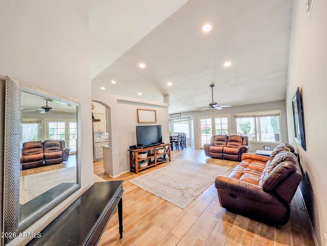3556 E UTOPIA Road, Phoenix, AZ 85050