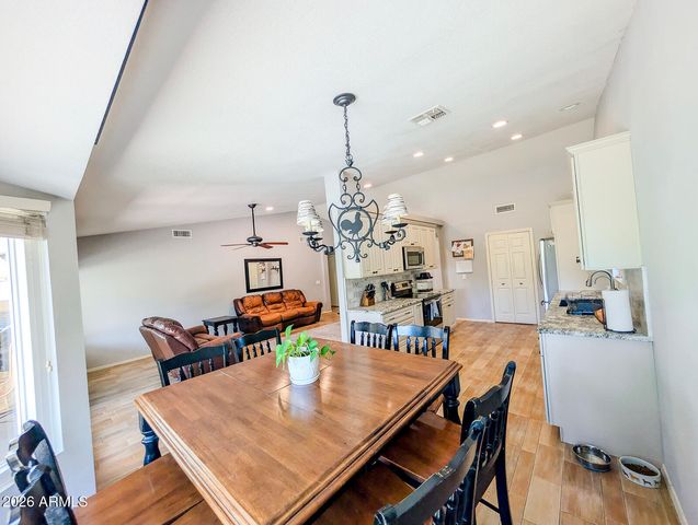 3556 E UTOPIA Road, Phoenix, AZ 85050