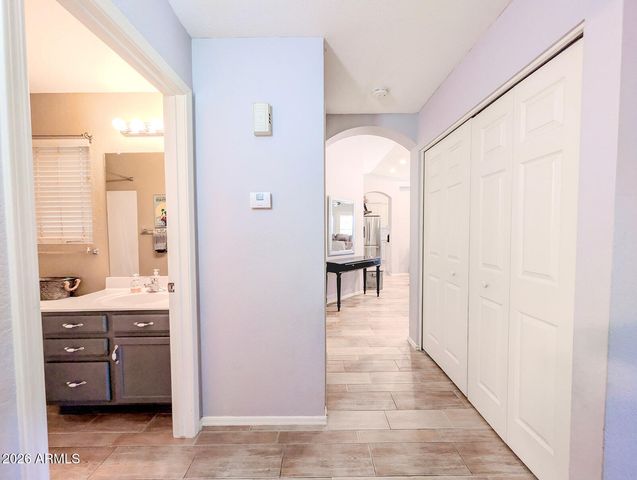 3556 E UTOPIA Road, Phoenix, AZ 85050