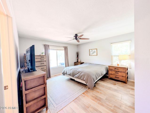3556 E UTOPIA Road, Phoenix, AZ 85050
