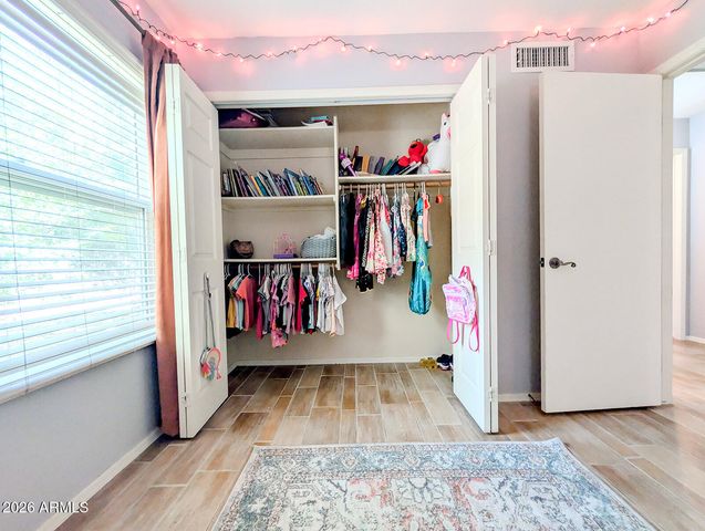 3556 E UTOPIA Road, Phoenix, AZ 85050
