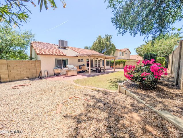 3556 E UTOPIA Road, Phoenix, AZ 85050