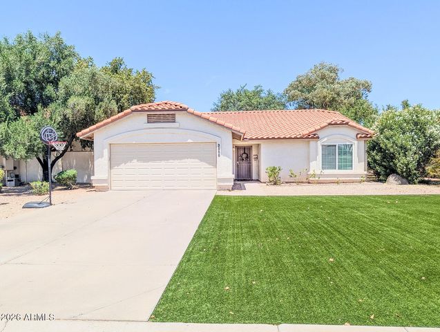 3556 E UTOPIA Road, Phoenix, AZ 85050