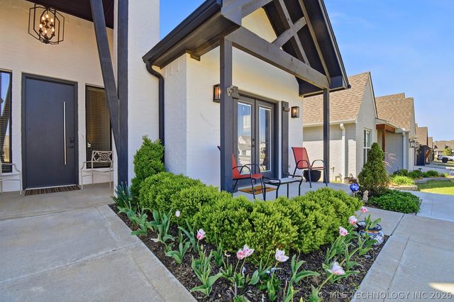 14390 S College Avenue, Bixby, OK 74008