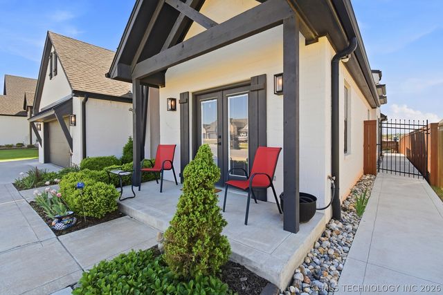 14390 S College Avenue, Bixby, OK 74008
