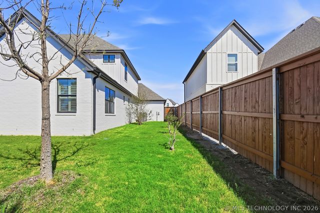14390 S College Avenue, Bixby, OK 74008