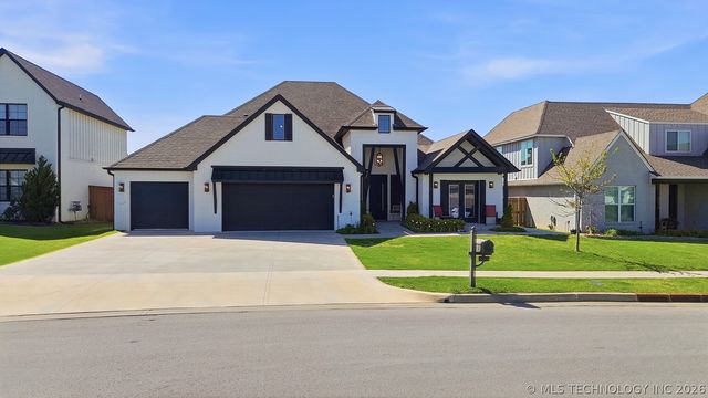 14390 S College Avenue, Bixby, OK 74008