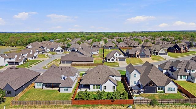 14390 S College Avenue, Bixby, OK 74008