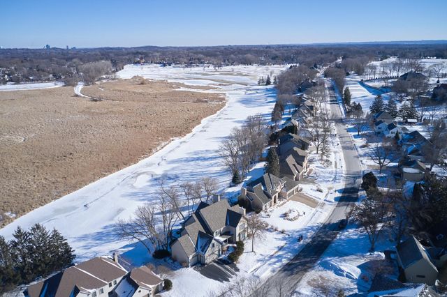 11472 Mount Curve Road, Eden Prairie, MN 55347